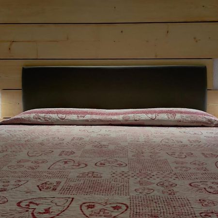 Hotel Nes Crepes Pozza di Fassa Eksteriør billede