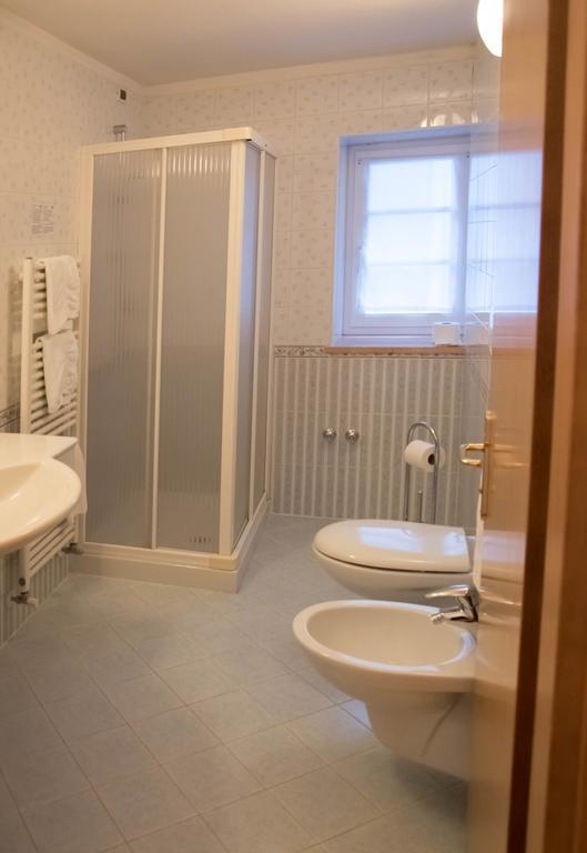 Hotel Nes Crepes Pozza di Fassa Værelse billede