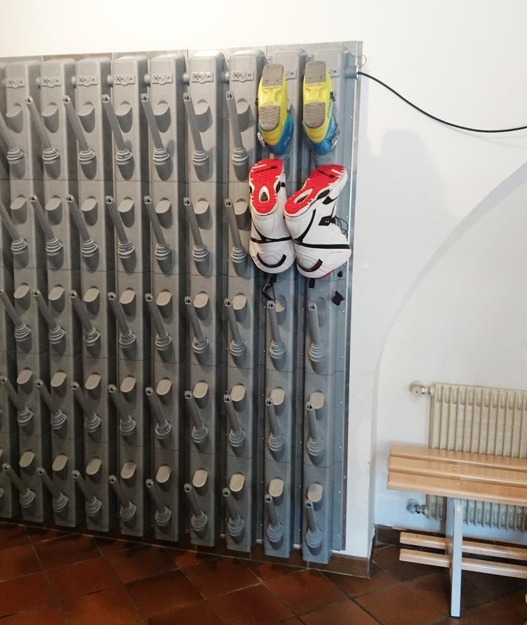 Hotel Nes Crepes Pozza di Fassa Eksteriør billede