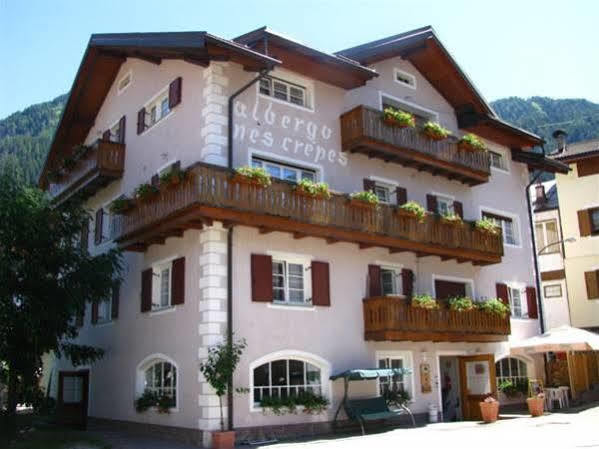 Hotel Nes Crepes Pozza di Fassa Eksteriør billede