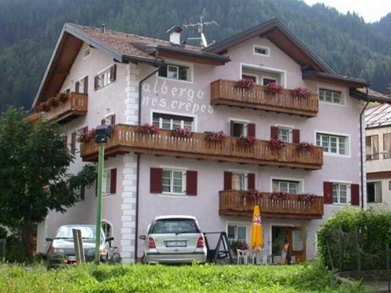 Hotel Nes Crepes Pozza di Fassa Eksteriør billede